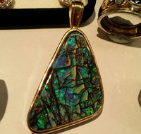 Whitsunday Opals  Didgeridoos - Australian Directory