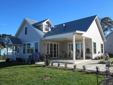 Kathy Barnsley Architect - Australian Directory 4