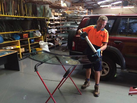 Novus Auto Glass - Australian Directory 1