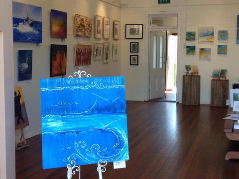 Shellharbour City Arts Society Inc - Australian Directory 2