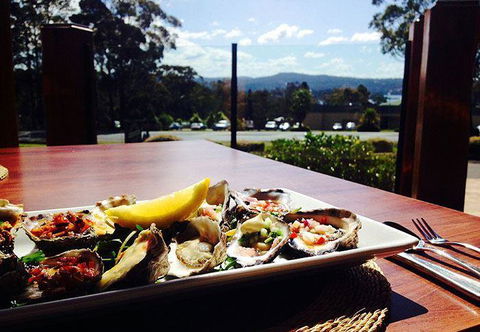 Wheelers Seafood Restaurant - Australian Directory 18