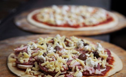 Magna's On Main - Australian Directory 11