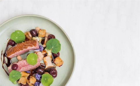 Oscar's Hotel Bar And Restaurant - Australian Directory 16