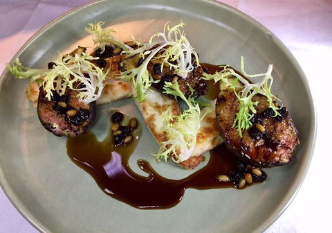 Oscar's Hotel Bar And Restaurant - Australian Directory 17