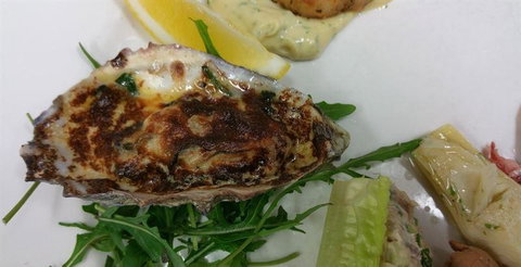 Sams Pizzeria On The Waterfront - Australian Directory 9