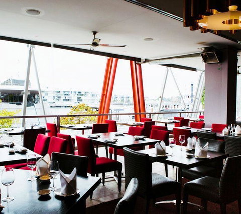 Aurora Ozone Hotel Restaurant - Australian Directory 6