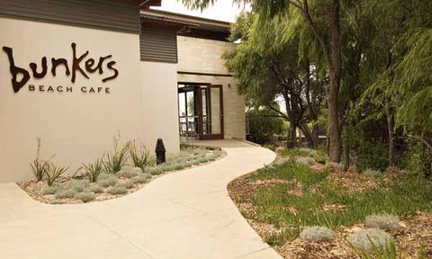 Bunkers Beach House - Australian Directory 15