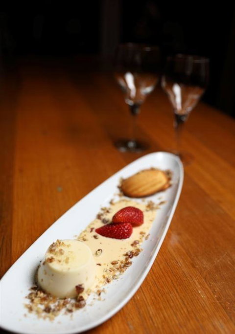 Spoons Riverside - Australian Directory 1