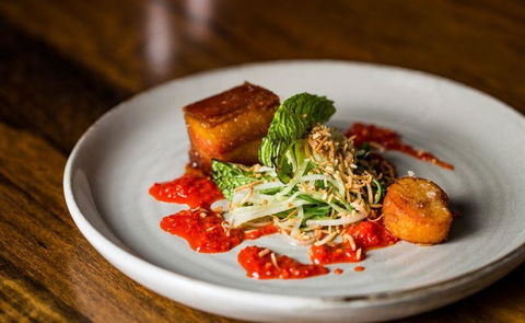 V Series - Australian Directory 17