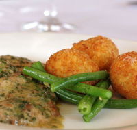 The Foreshore Bar  Restaurant - Australian Directory