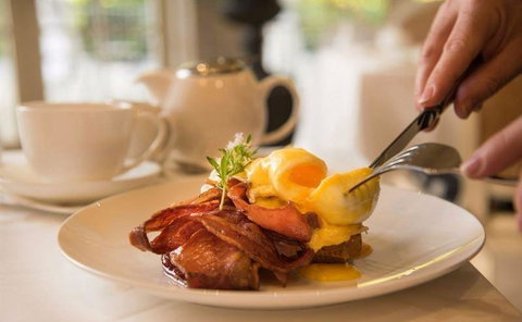 Bruni's Restaurant At Villa Howden - Australian Directory 11