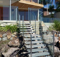 Noosa Glass - Australian Directory