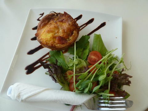 Frederick's Cafe - Australian Directory 0