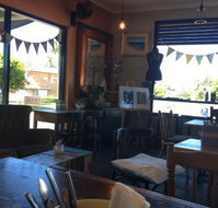 Two Birds Gallery Cafe - Australian Directory