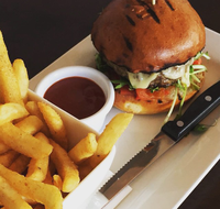 Sunnyside Tavern - Australian Directory