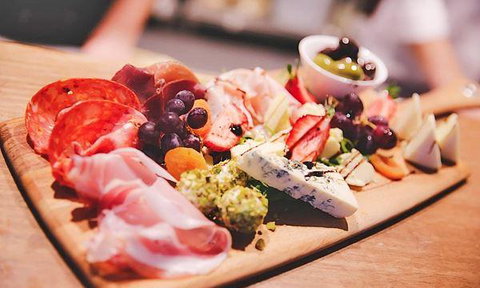 The Essendon Bar - Australian Directory 12