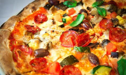 Bonnie And Clydes Pizzaria - Australian Directory 9