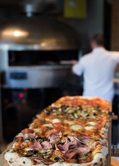 Bonnie And Clydes Pizzaria - Australian Directory 3