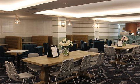 Eat At Whalers - Australian Directory 2