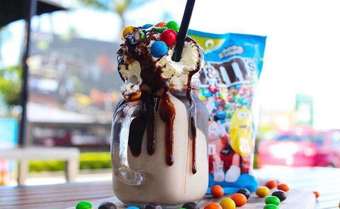 The Renmark Club - Australian Directory 8