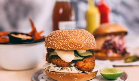 Izzy's Restaurant - Australian Directory 0