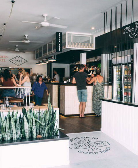 Izzy's Restaurant - Australian Directory 4