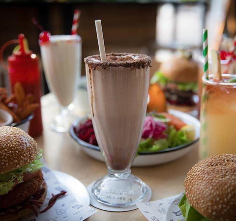 Izzy's Restaurant - Australian Directory 5