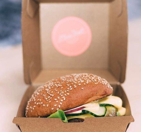 Izzy's Restaurant - Australian Directory 7