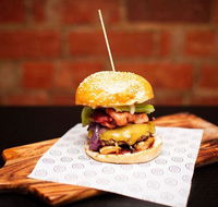 Meat in the Middle - Australian Directory