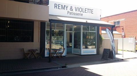 Remy & Violette - Australian Directory 0