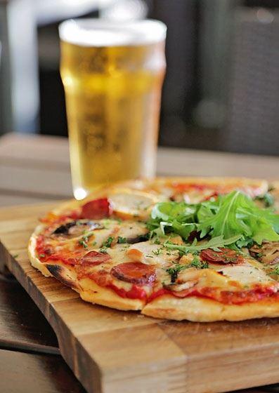 Tradewinds Bar & Bistro - Australian Directory 1