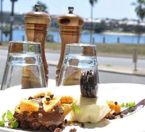 Tradewinds Bar & Bistro - Australian Directory 4