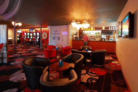 Hope Island Tavern - Australian Directory 1