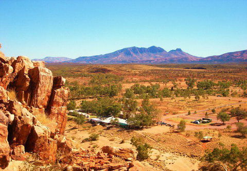 OMaras Hotel - Australian Directory 9