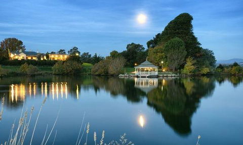 Fish Creek Hotel - Australian Directory 5