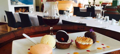 Flutes Restaurant - Australian Directory 2