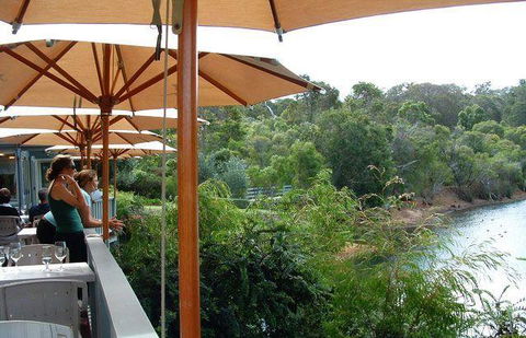 Flutes Restaurant - Australian Directory 6