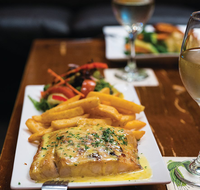 Dollys Bar  The Hibiscus Tavern - Australian Directory