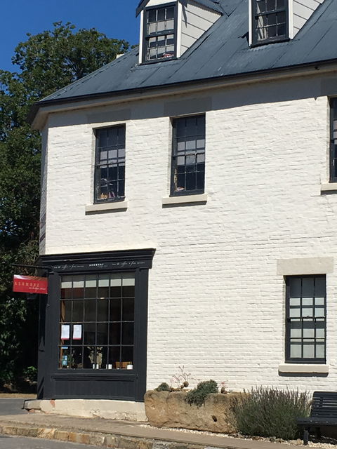 Ashmore On Bridge Street - Australian Directory 7