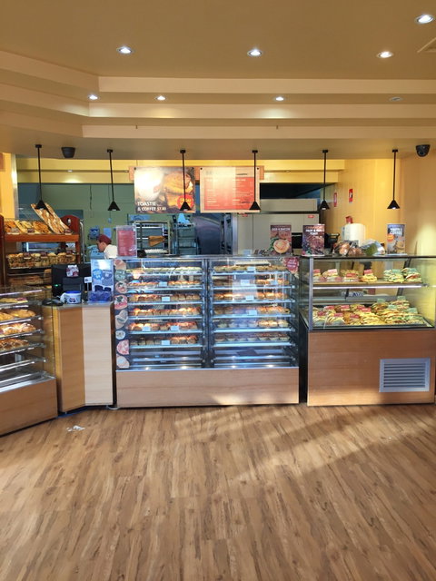 Banjo's Bakery - Australian Directory 3