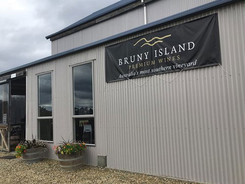 Bruny Island Wines Grill - Australian Directory 0