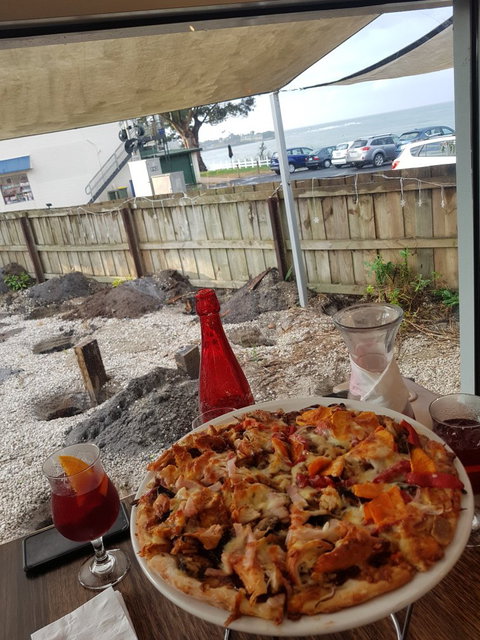El Perro Tapas & Pizza - Australian Directory 4