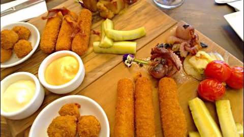 El Perro Tapas & Pizza - Australian Directory 0