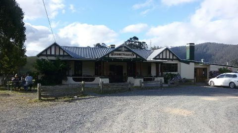 Pub In The Paddock - Australian Directory 0