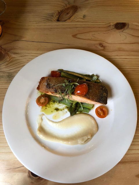 The Fox & Hounds Inn Restaurant - Australian Directory 4