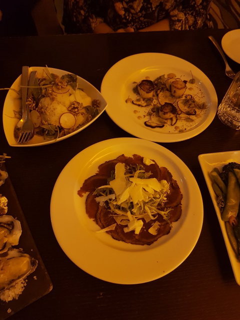 Ishka Restaurant At The Breakwater - Australian Directory 2