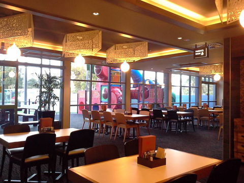 Red Sands Bar & Grill - Australian Directory 3