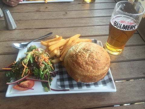 Noble Falls Tavern - Australian Directory 0