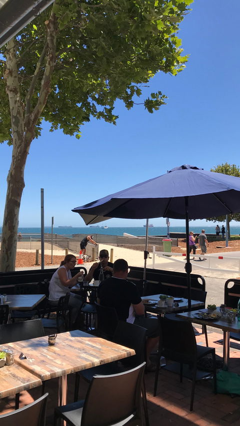 VK's On The PLAZA - Australian Directory 5