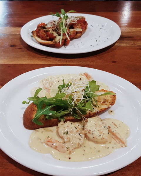 Yak On The York - Australian Directory 8